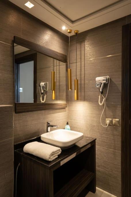 #56 Maarif Racine Urban Massira Near Twin Center Apartment Casablanca Exterior photo
